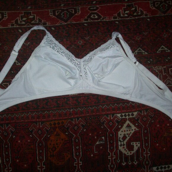 Playtex Collection Bra White Lace Trimmed Not Padded #4251 Sz 36D Made in USA - Picture 5 of 8